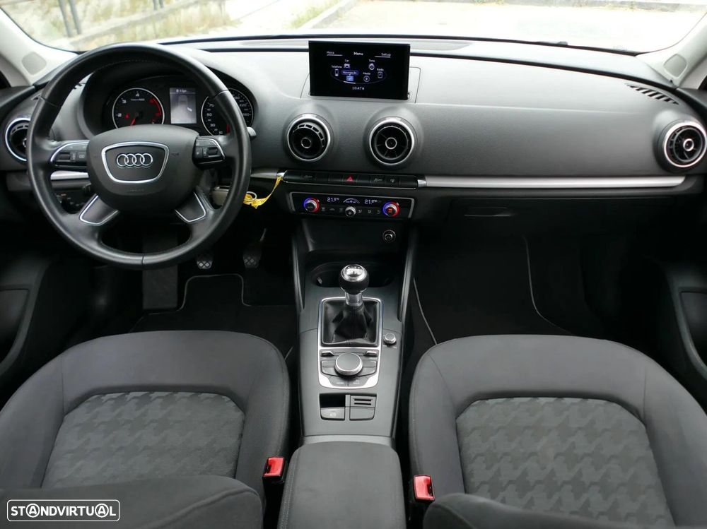Audi A3 Sportback 1.6 TDI Advance Ultra - 36