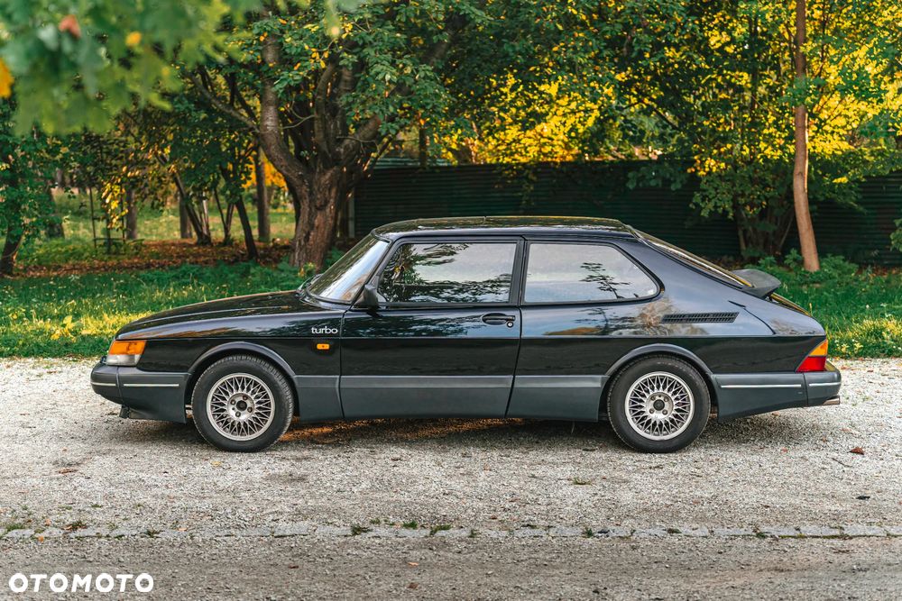 Saab 900 - 8