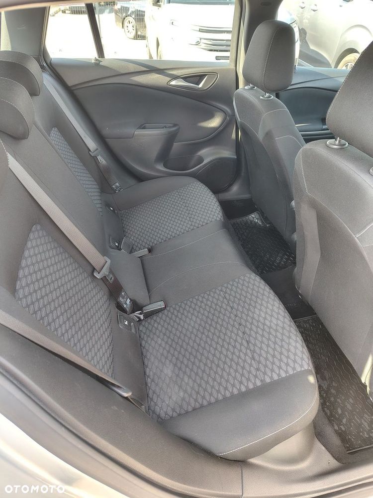 Opel Astra 1.5 CDTI S&S - 12