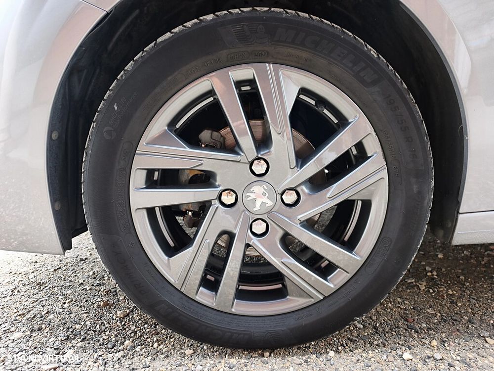 Peugeot 208 PureTech 75 Active Pack - 25