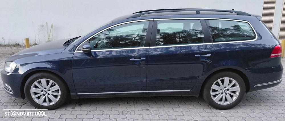 Volkswagen Passat 2011 photo 5