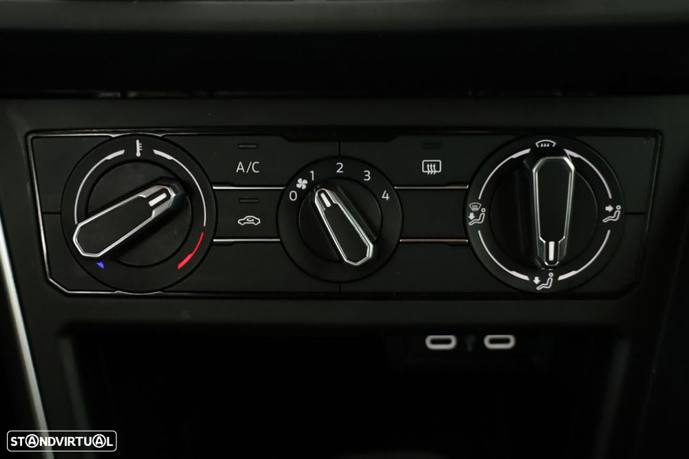 VW Polo 1.0 TSI Urban DSG - 12