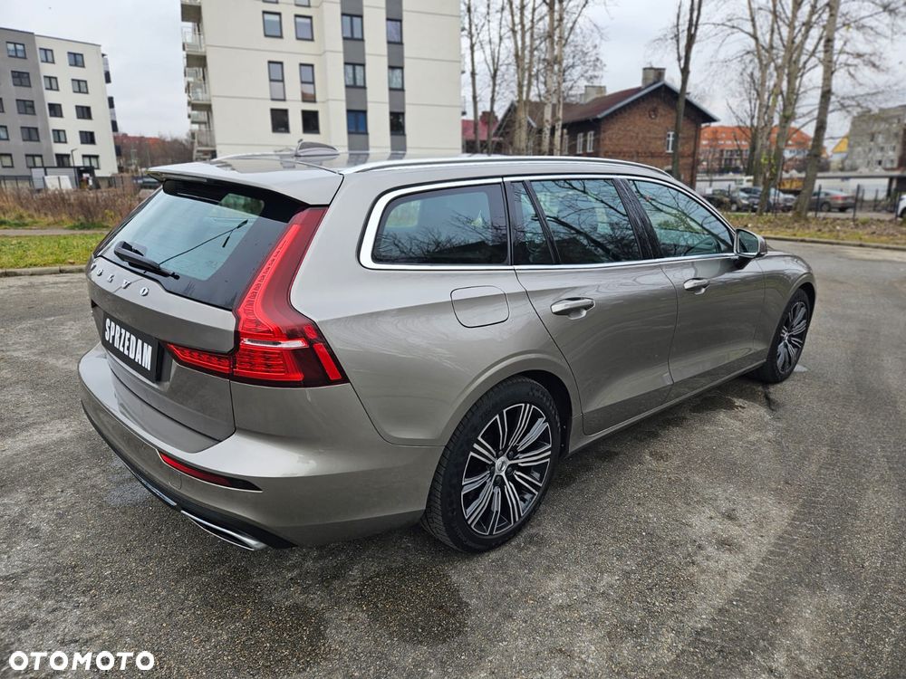 Volvo V60 T6 AWD Recharge Geartronic Inscription Expression - 24