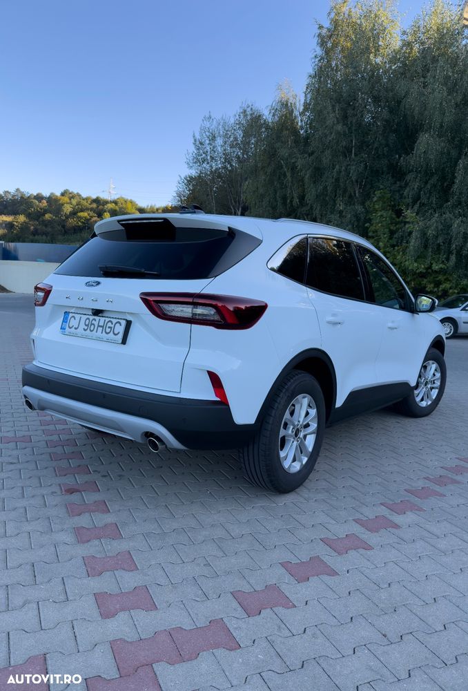 Ford Kuga 1.5 EcoBoost A8 FWD Titanium - 4