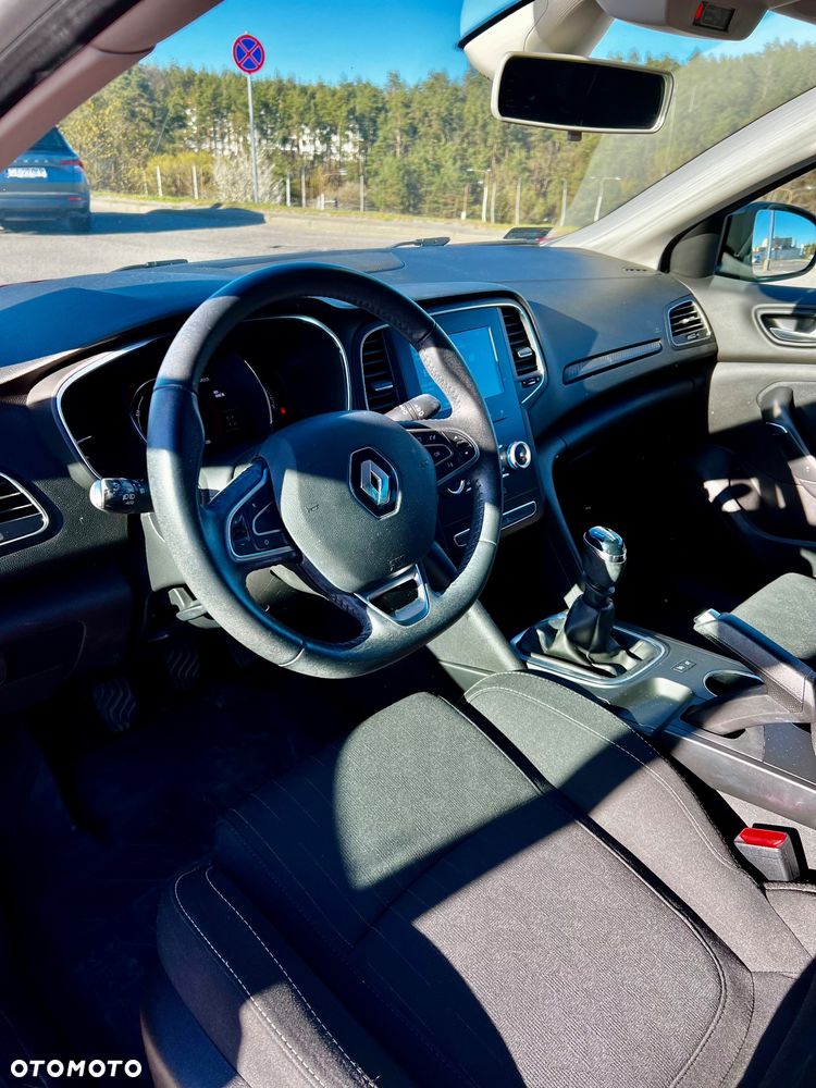Renault Megane 1.3 TCe FAP Limited - 8