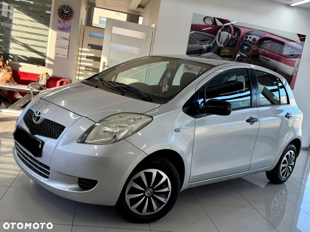 Toyota Yaris 1.0 Luna A/C - 12