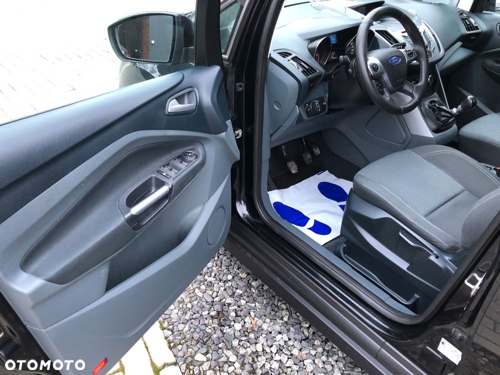 Ford C-MAX 2.0 TDCi Titanium - 6