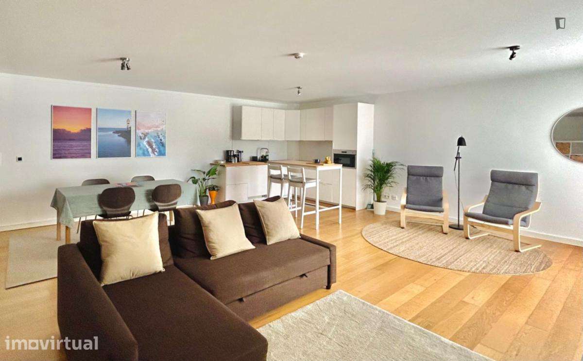 Apartamento com 1 quartos - localizado em Parede Lisbon - Grande imagem: 2/8