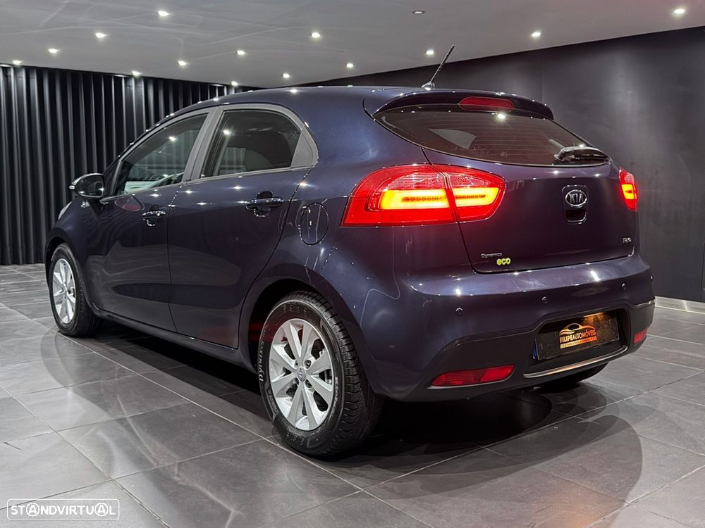 Kia Rio 1.4 CRDi EX - 6