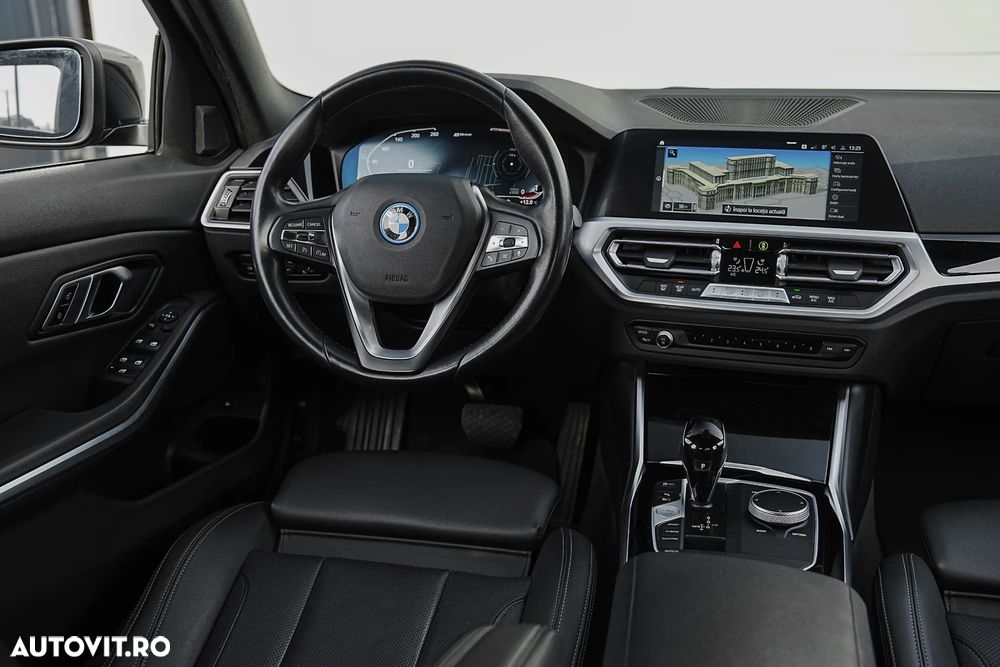 BMW Seria 3 320e Aut. Sport Line - 14