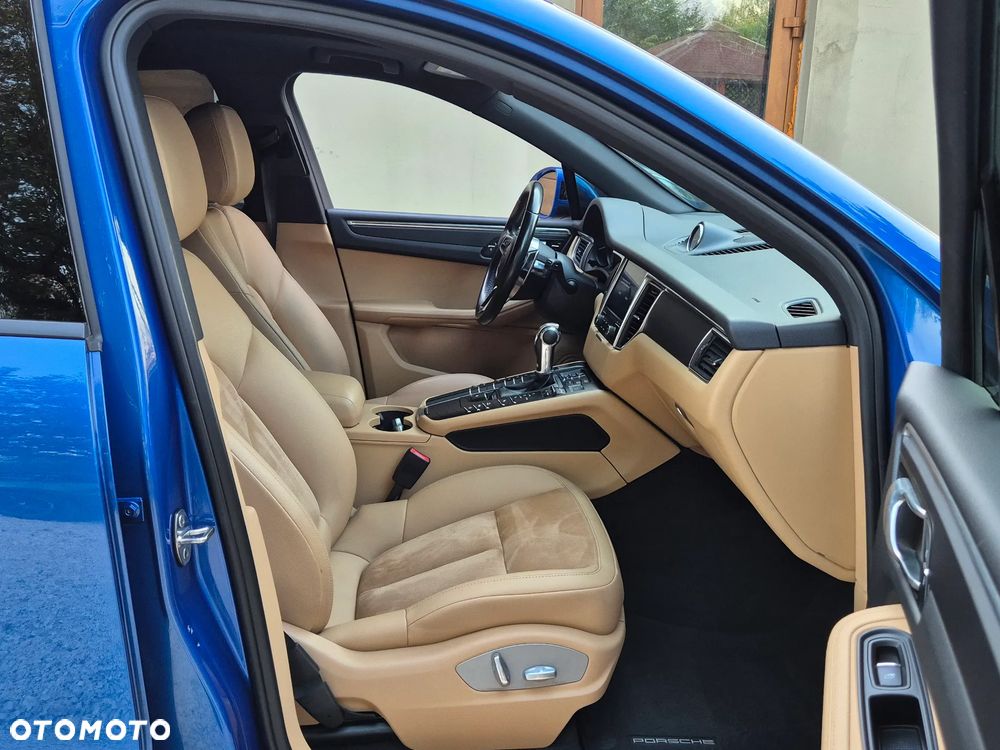 Porsche Macan - 16