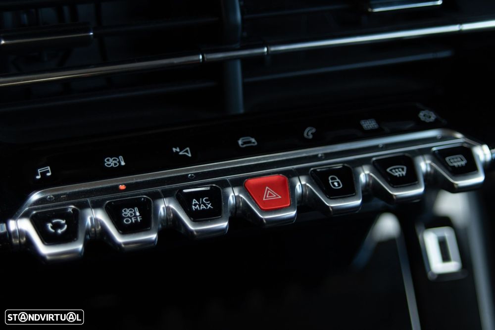 Peugeot 2008 1.2 PureTech Allure Pack - 24