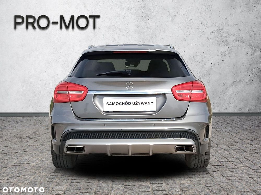 Mercedes-Benz GLA - 5