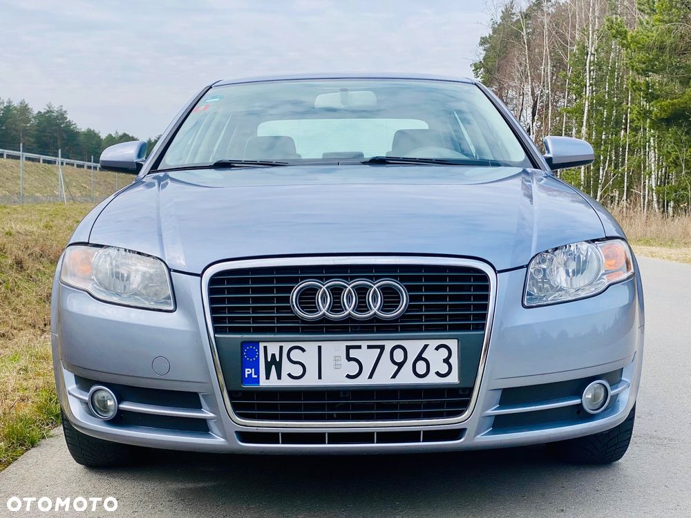 Audi A4 Limousine - 15