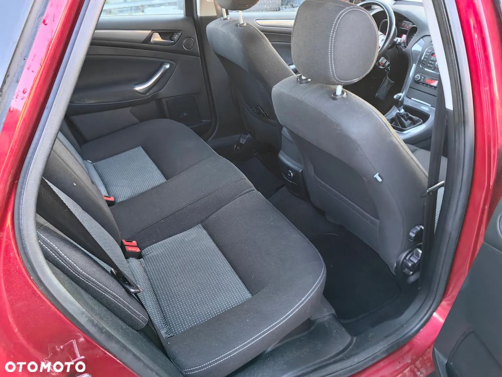 Ford Mondeo 2.0 TDCi Titanium - 12