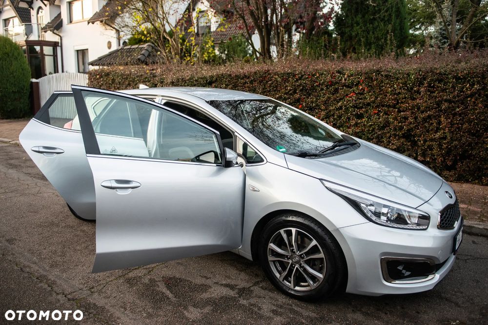 Kia Ceed 1.6 GDI Dream-Team Edition - 7