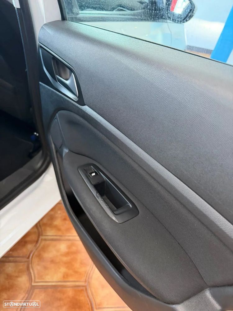 Peugeot 308 SW BlueHDi 100 Stop & Start Nível 1 Business-Line - 23