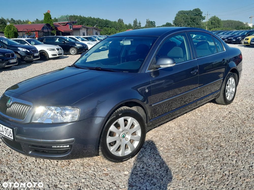 Skoda Superb 2.0 TDI DPF Elegance - 10