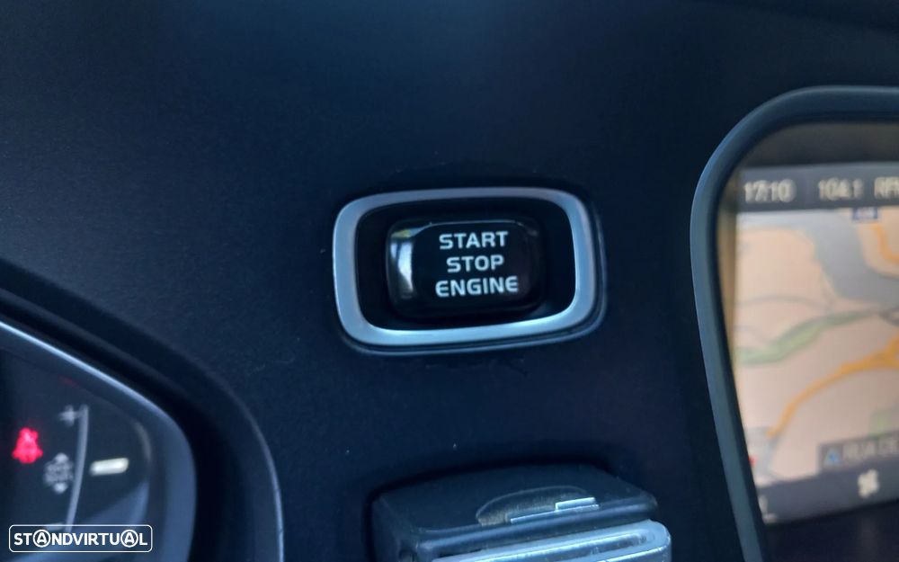 Volvo V40 D2 Summum - 22