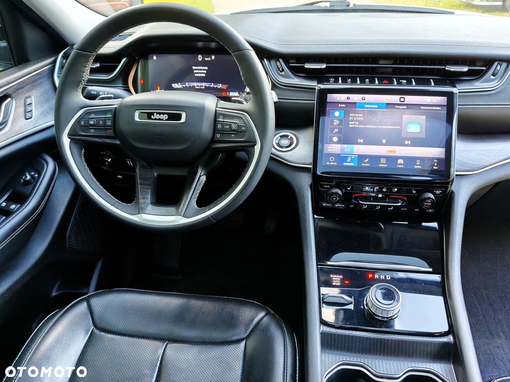 Jeep Grand Cherokee - 19