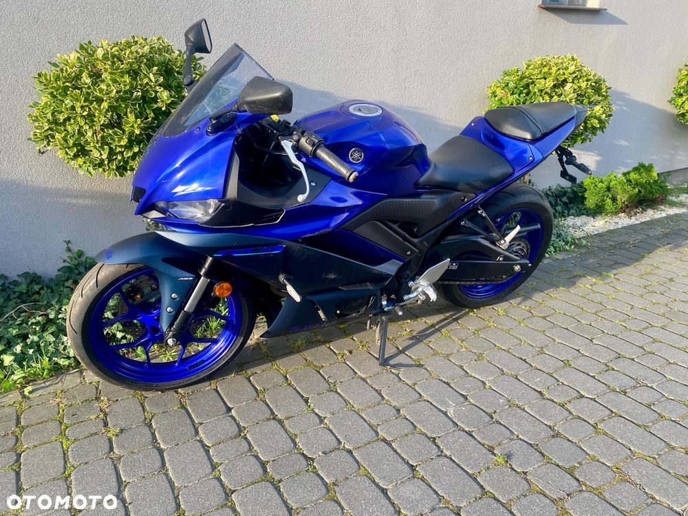 Yamaha R3 - 4