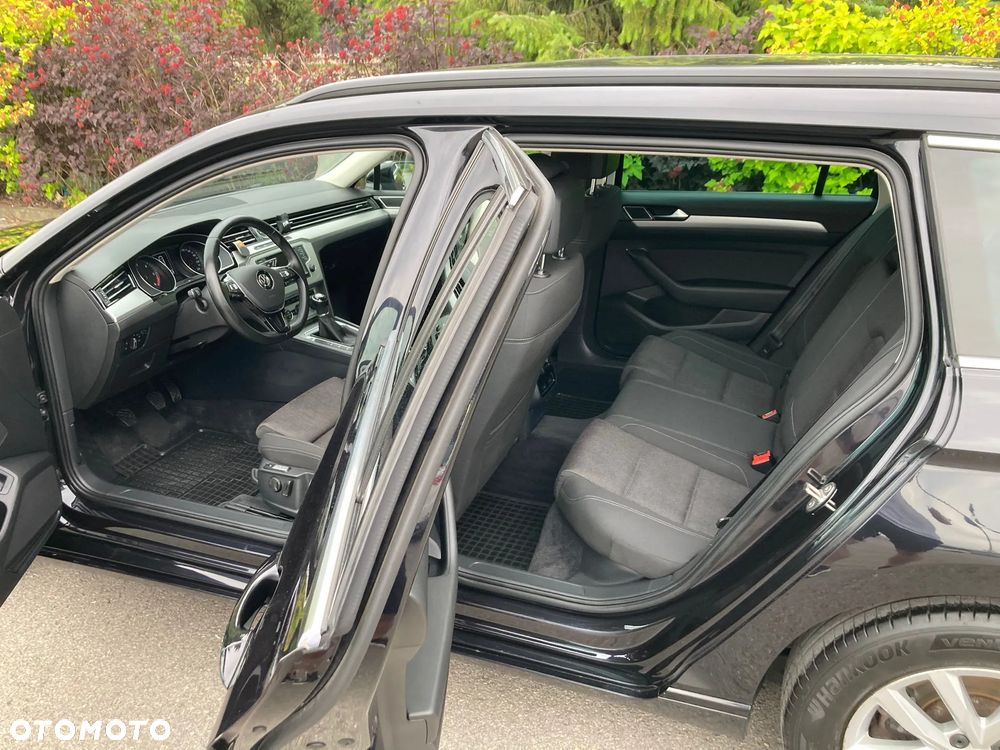 Volkswagen Passat 2.0 TDI BMT Comfortline - 12