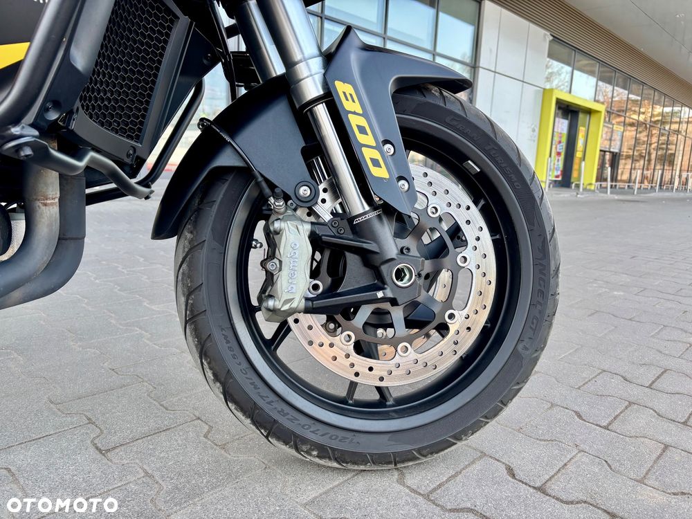 QJMOTOR SRT 800S - 9
