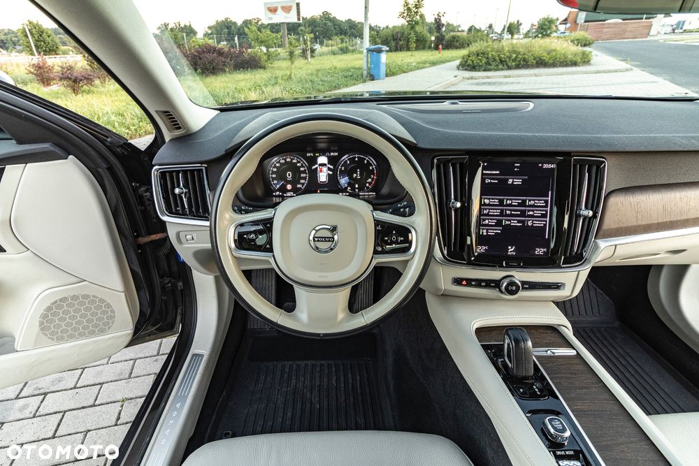 Volvo V90 - 39