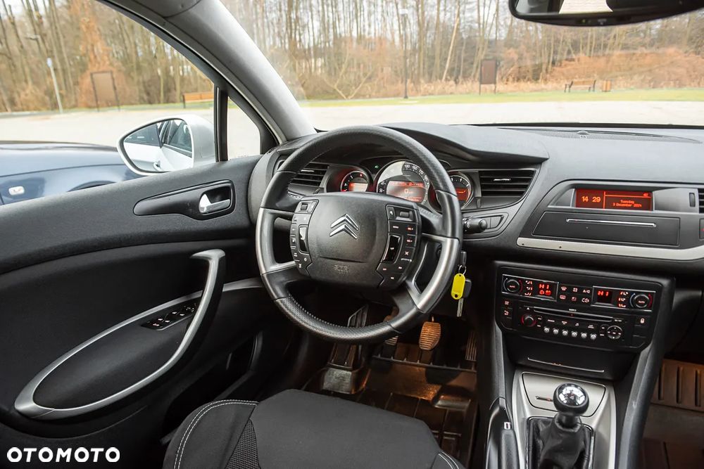 Citroën C5 2.0i 16V Dynamique - 21