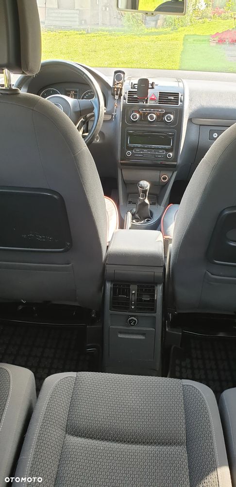 Volkswagen Touran 1.6 TDI DPF Comfortline - 18