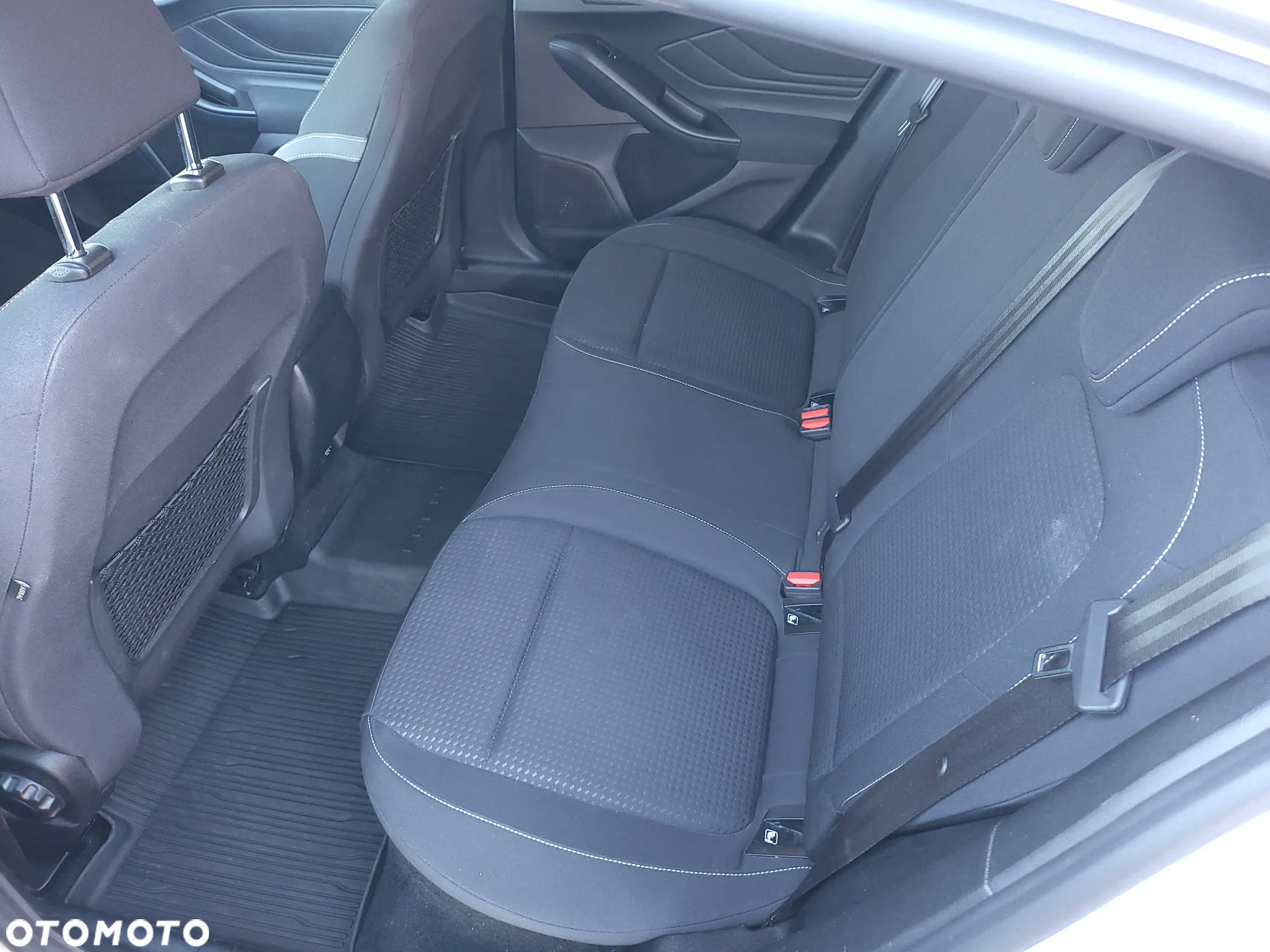 Ford Focus 1.5 EcoBoost Titanium - 15