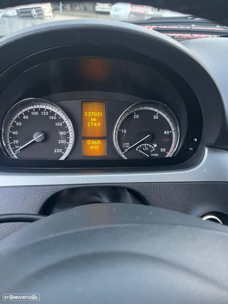 Mercedes-Benz Vito 6 lugares Automática - 16