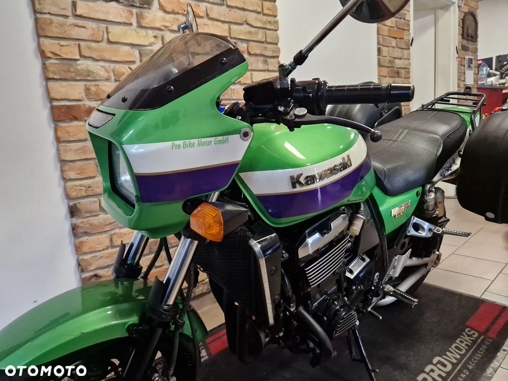 Kawasaki ZRX - 13