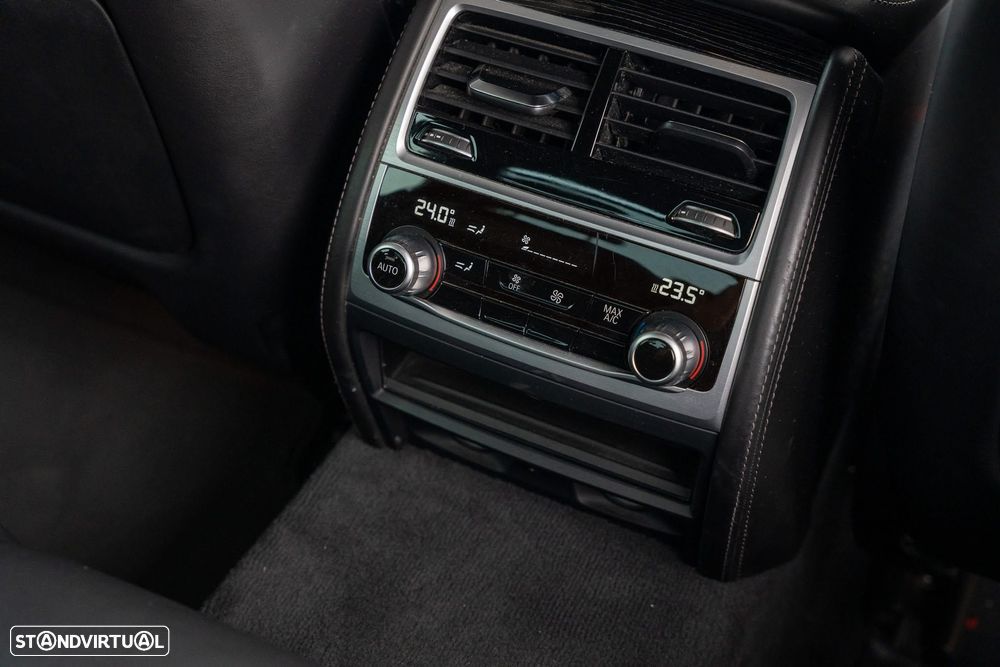 BMW 730 d Pack M - 8