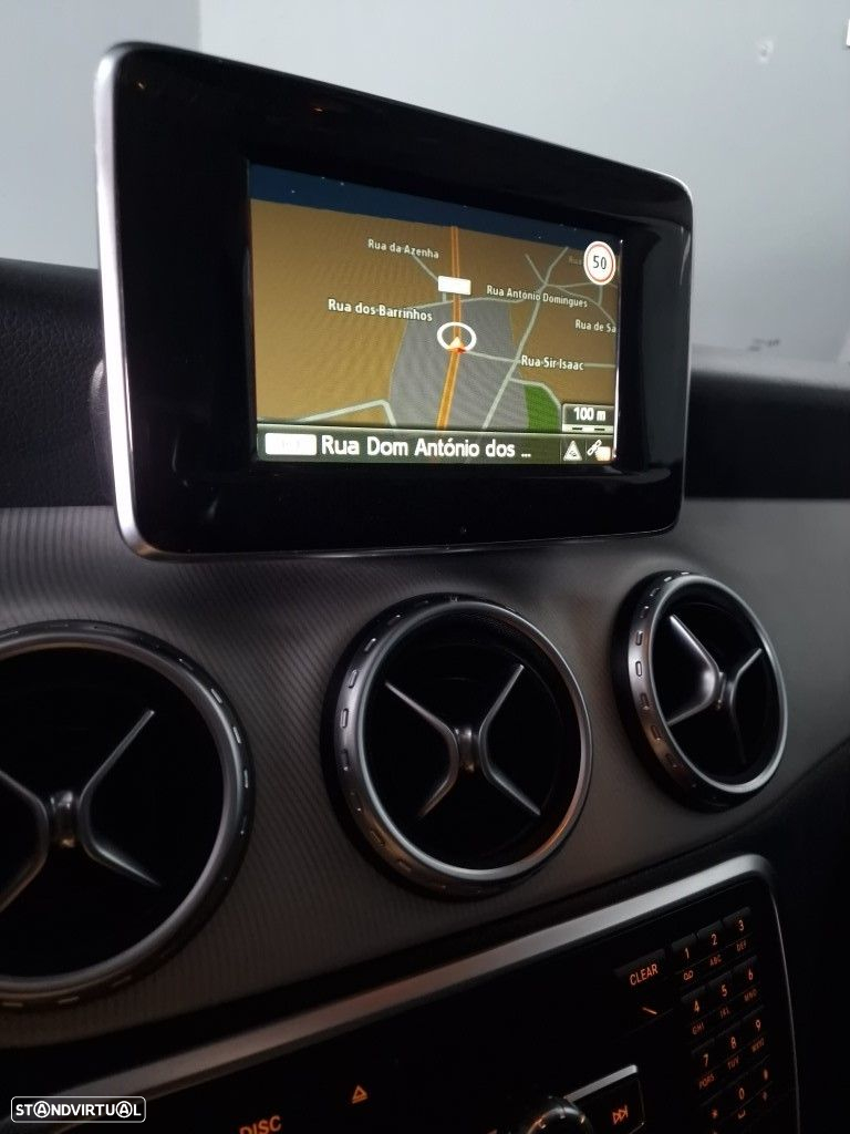 Mercedes-Benz GLA 200 CDi Urban Aut. - 39