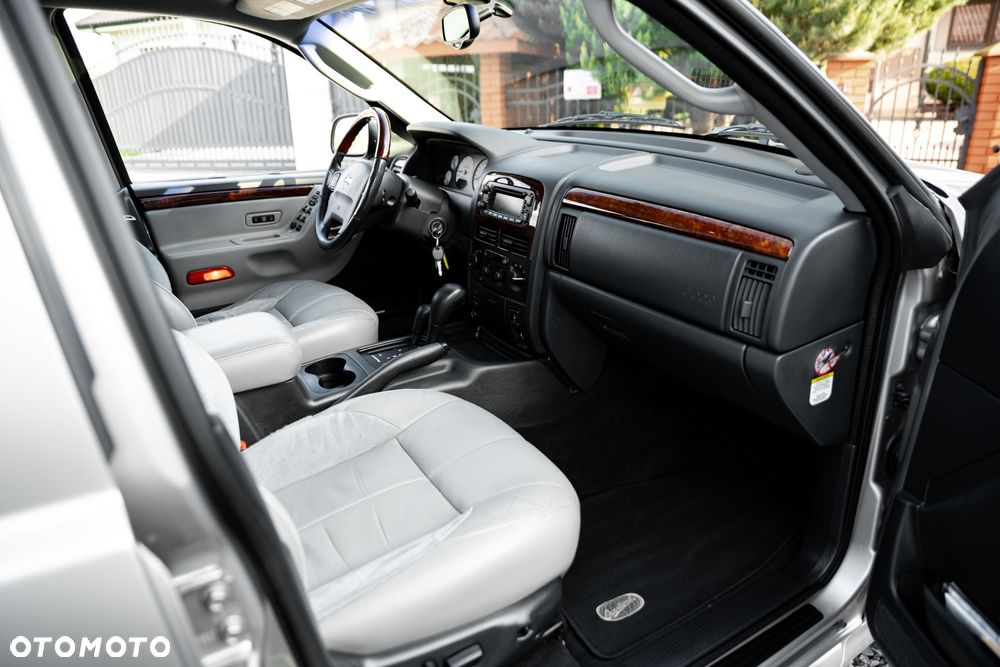 Jeep Grand Cherokee 4.7 Overland - 22