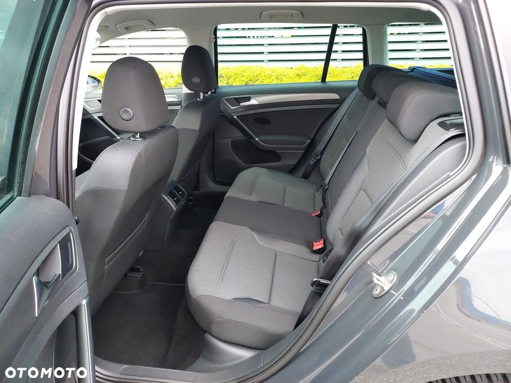 Volkswagen Golf 2.0 BlueTDI Comfortline - 24