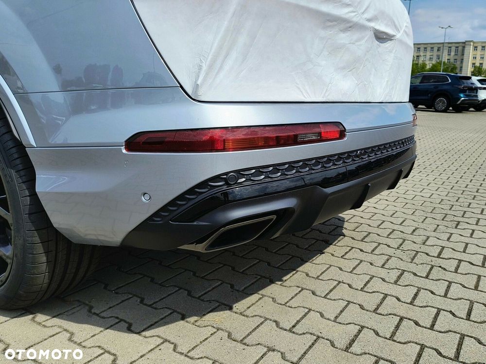 Audi Q7 60 TFSI e PHEV Quattro S Line Tiptr - 10