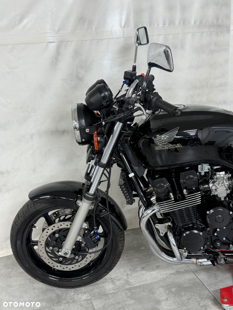 Honda CB - 31