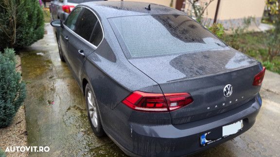 Volkswagen Passat 2.0 TDI DSG Comfortline - 6