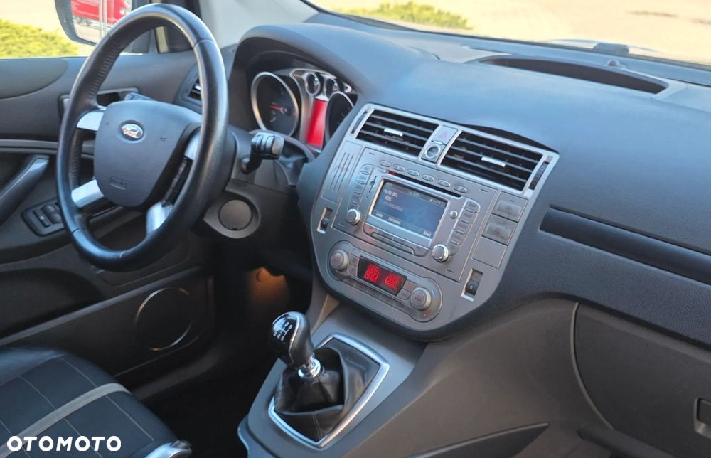 Ford Kuga 2.0 TDCi 4x4 Titanium - 15