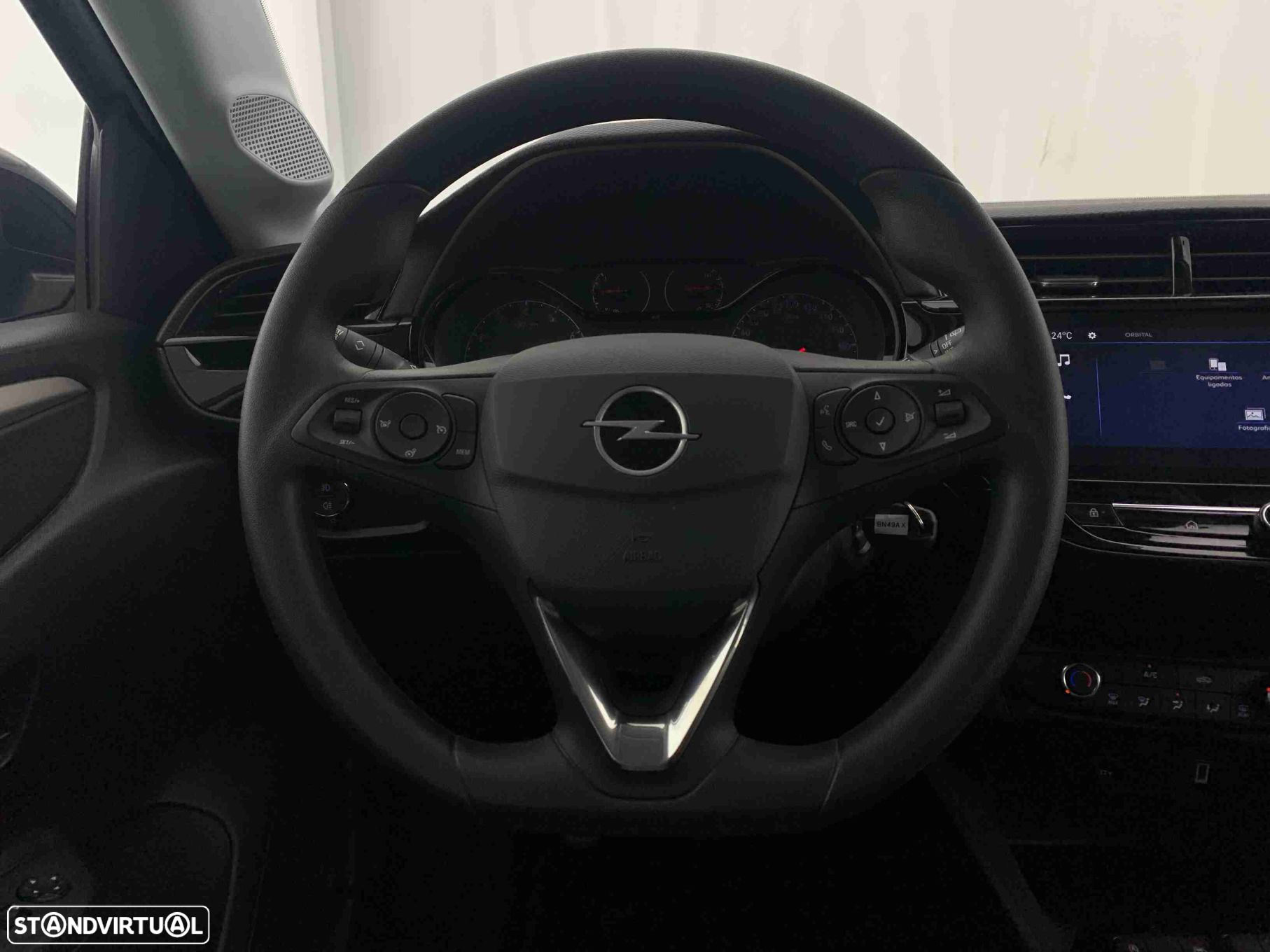 Opel Corsa 1.2 - 12