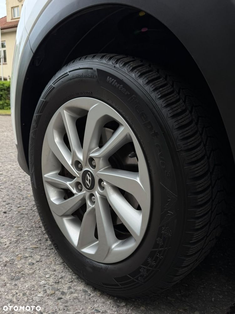 Hyundai Tucson blue 1.6 GDi 2WD Passion - 16