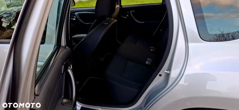 Dacia Duster 1.6 16V 105 4x2 Essentiel - 12