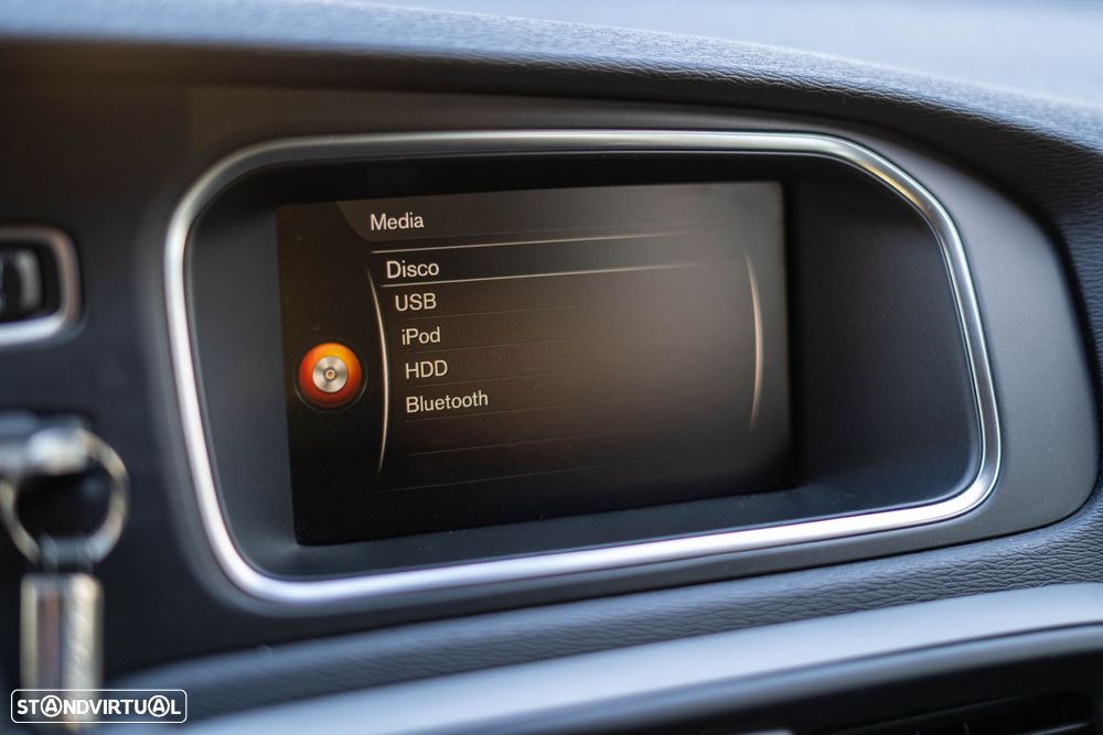 Volvo V40 Cross Country 2.0 D2 Kinetic - 18