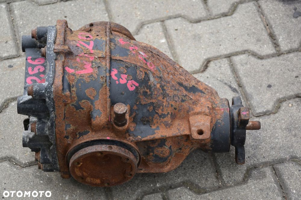 Dyfer Most Mercedes S-Klasa W220 2.56 - 1
