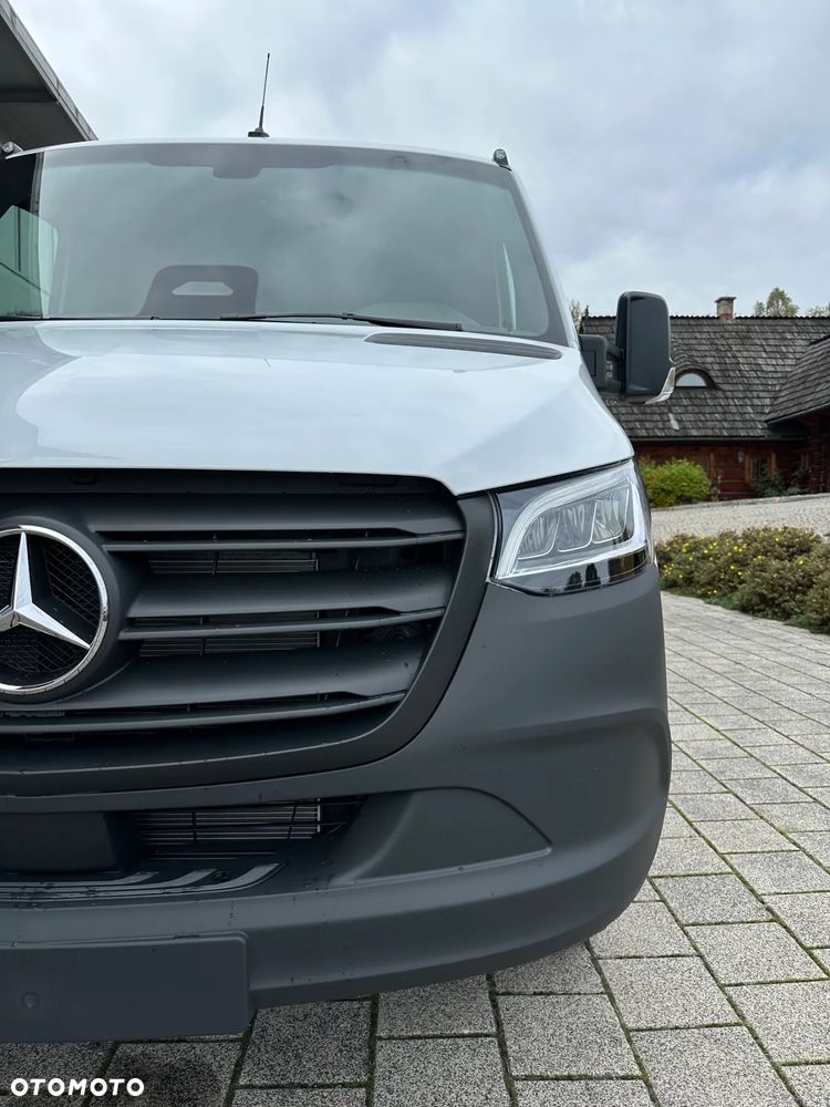 Mercedes-Benz Sprinter - 22
