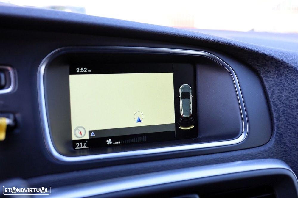 Volvo V40 2.0 D2 R-Design - 18