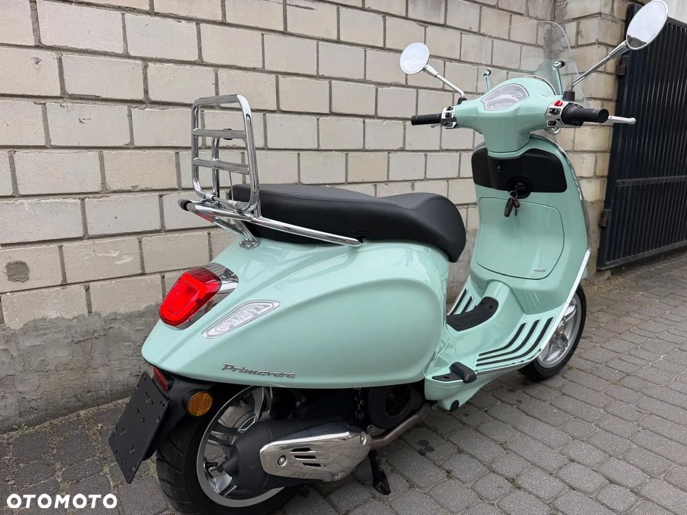 Vespa Primavera - 2