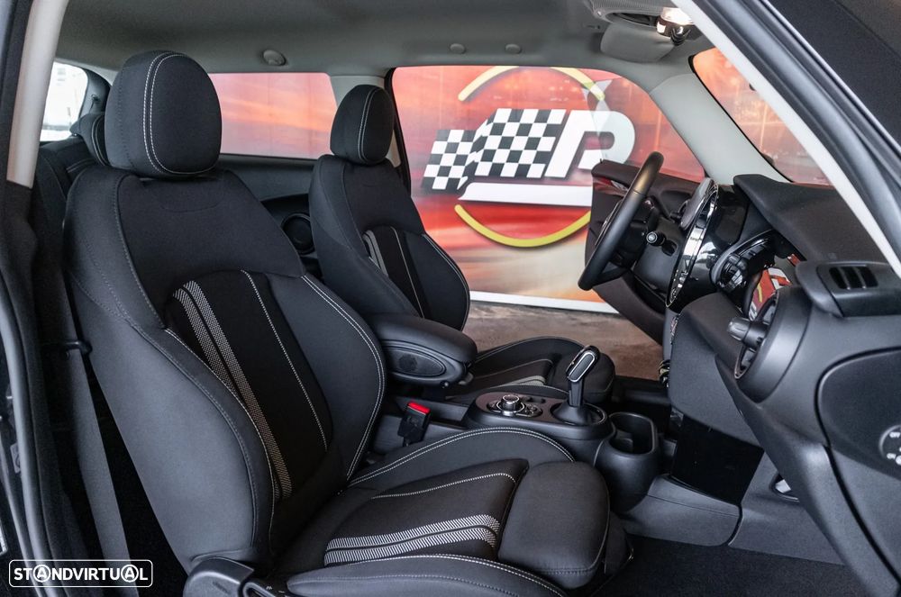 MINI 3 Portas Cooper SE - 26